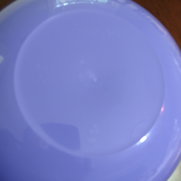 42 Cups Tupperware Thatsa Mega Bolw 42 Cups - Picture 5 of 7